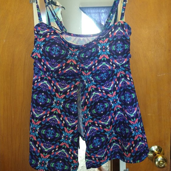 Free By Gottex Women's Swimsuit Top - Picture 1 of 7